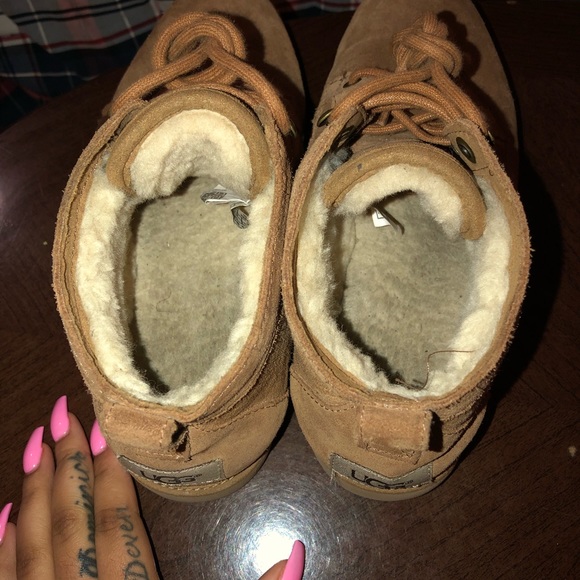 Chestnut lace up uggs - Picture 5 of 5